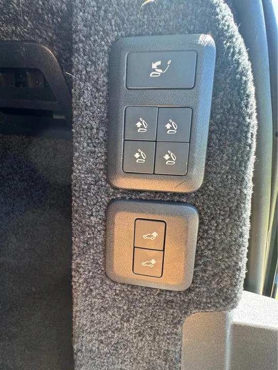 2020 Land Rover Range Rover L405 - Image 17 of 20