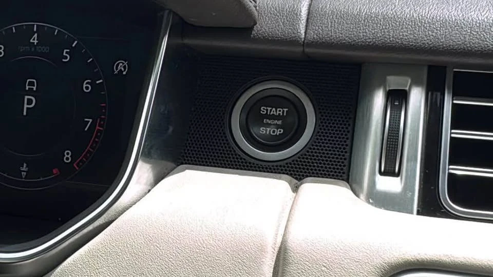 2020 Land Rover Range Rover L405 - Image 8 of 11