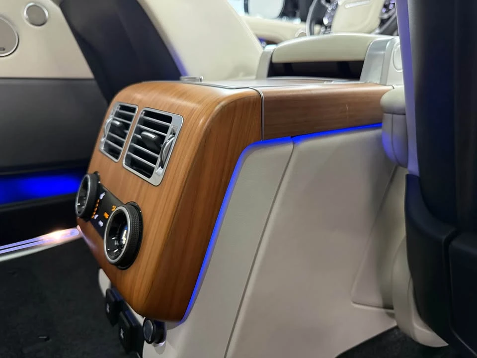 2020 Land Rover Range Rover L405 - Image 7 of 20