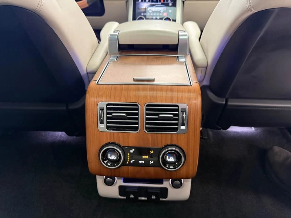 2020 Land Rover Range Rover L405 - Image 8 of 20
