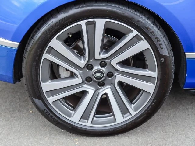 2020 Land Rover Range Rover L405 - Image 13 of 31