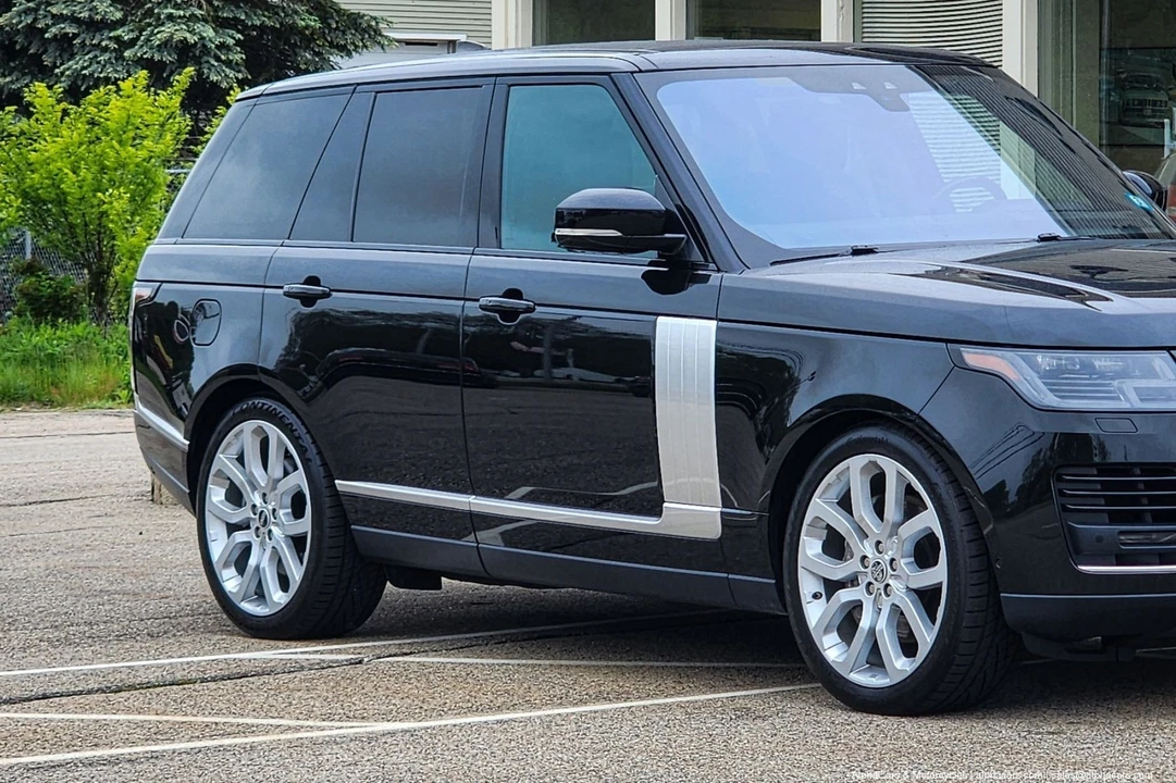 2020 Land Rover Range Rover L405 - Image 9 of 21
