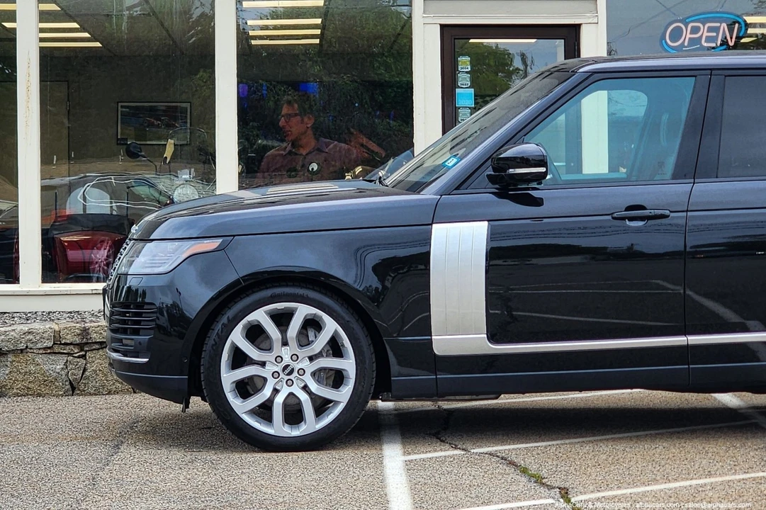 2020 Land Rover Range Rover L405 - Image 17 of 21