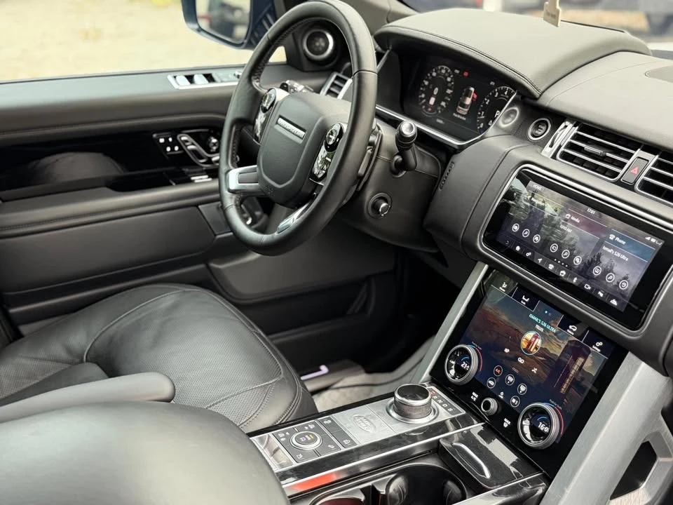 2020 Land Rover Range Rover L405 - Image 5 of 16