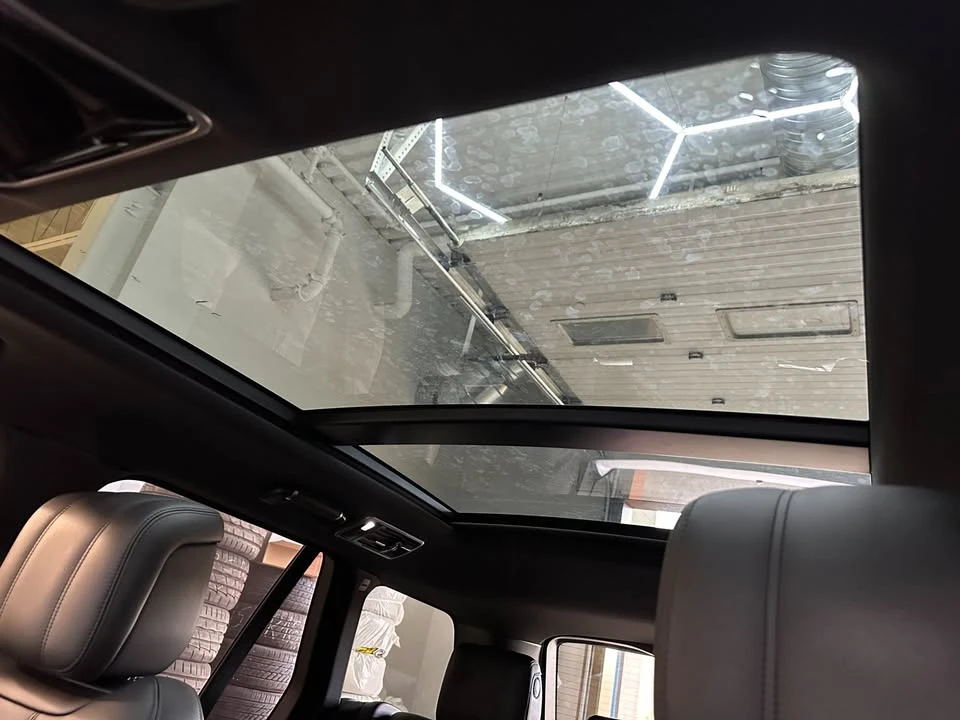 2020 Land Rover Range Rover L405 - Image 18 of 20