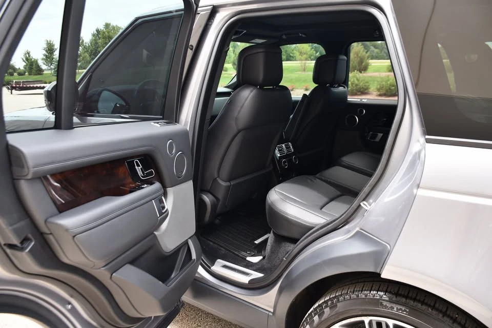 2020 Land Rover Range Rover L405 - Image 12 of 19
