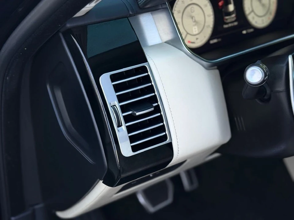 2020 Land Rover Range Rover L405 - Image 14 of 21