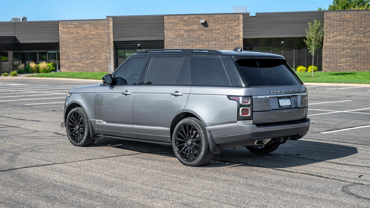 2020 Land Rover Range Rover L405 - Image 9 of 31