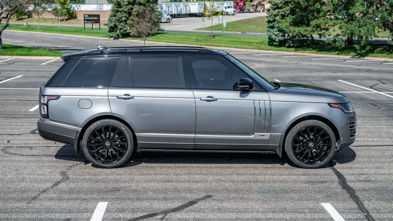 2020 Land Rover Range Rover L405 - Image 4 of 31