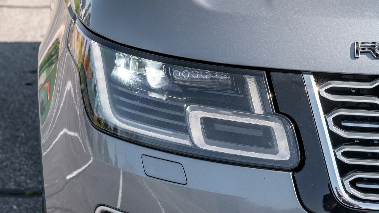 2020 Land Rover Range Rover L405 - Image 17 of 31