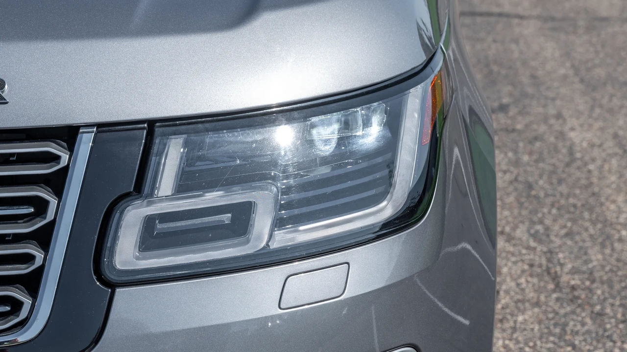 2020 Land Rover Range Rover L405 - Image 18 of 31
