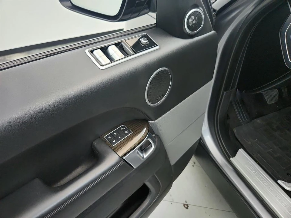 2020 Land Rover Range Rover Sport L494 - Image 23 of 31
