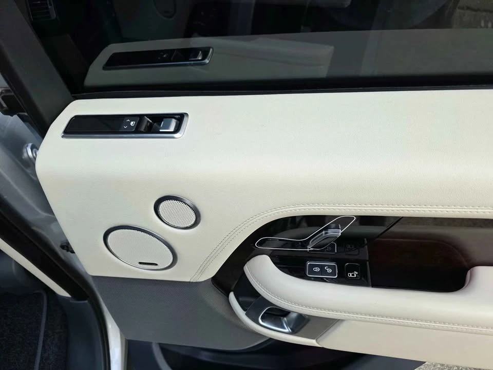 2020 Land Rover Range Rover L405 - Image 12 of 19