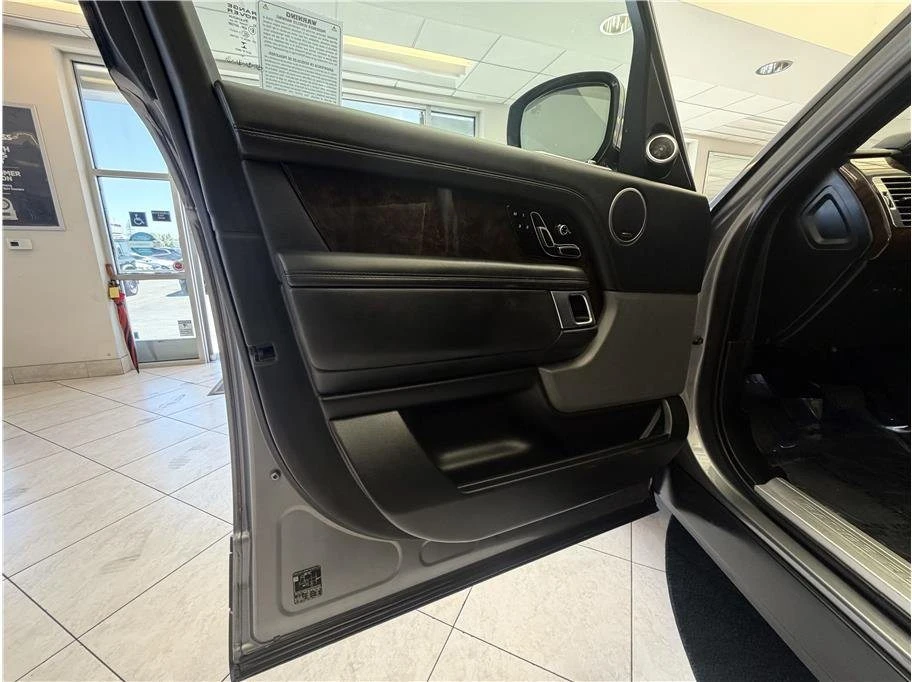 2020 Land Rover Range Rover L405 - Image 10 of 20
