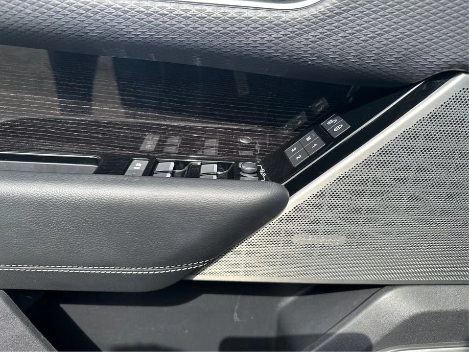 2020 Land Rover Range Rover Velar - Image 20 of 20