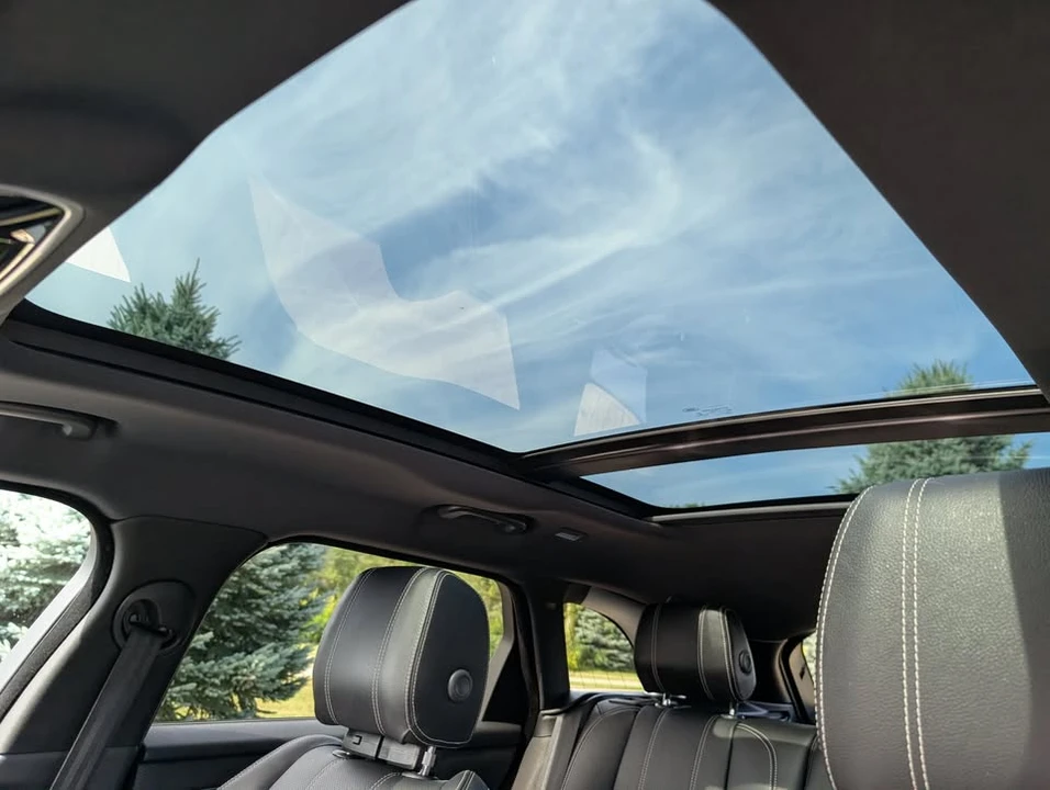 2020 Land Rover Range Rover Velar - Image 14 of 20