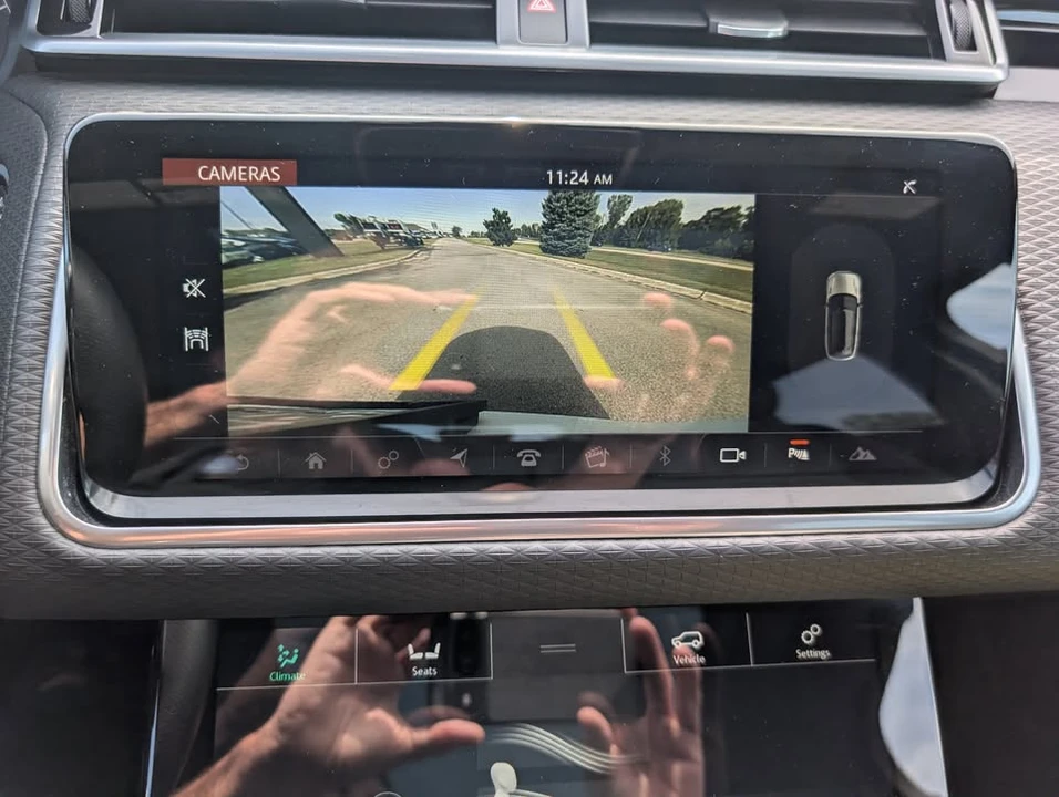 2020 Land Rover Range Rover Velar - Image 16 of 20