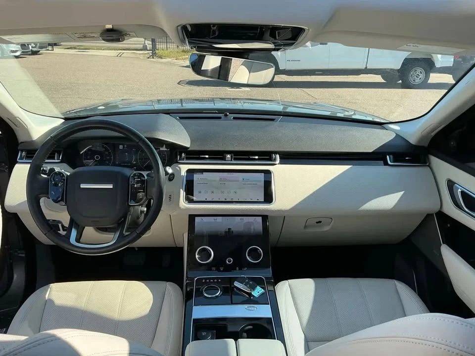 2020 Land Rover Range Rover Velar - Image 11 of 20