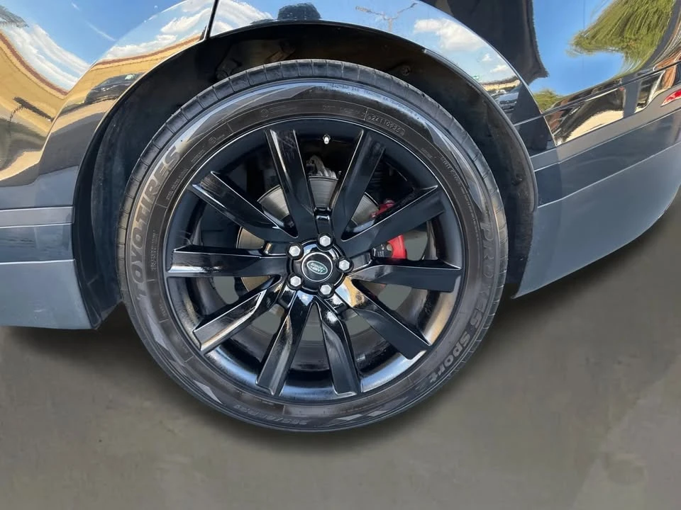 2020 Land Rover Range Rover Velar - Image 11 of 20