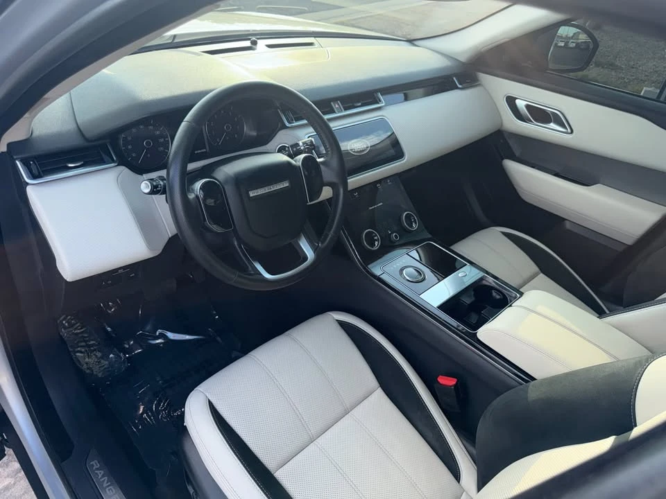 2020 Land Rover Range Rover Velar - Image 17 of 20