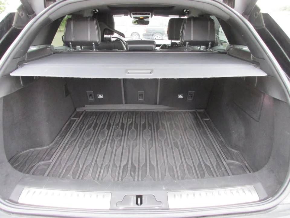 2020 Land Rover Range Rover Velar - Image 10 of 11