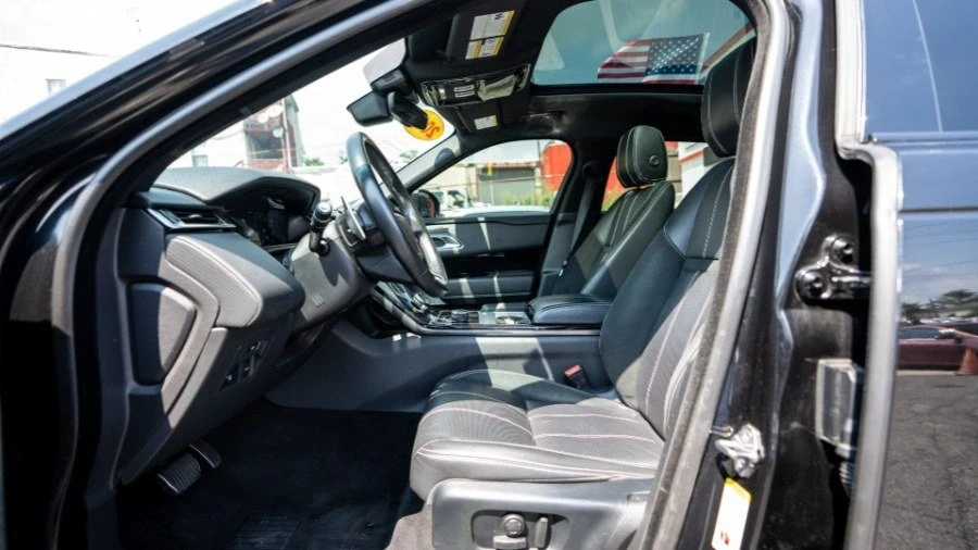 2020 Land Rover Range Rover Velar - Image 4 of 9