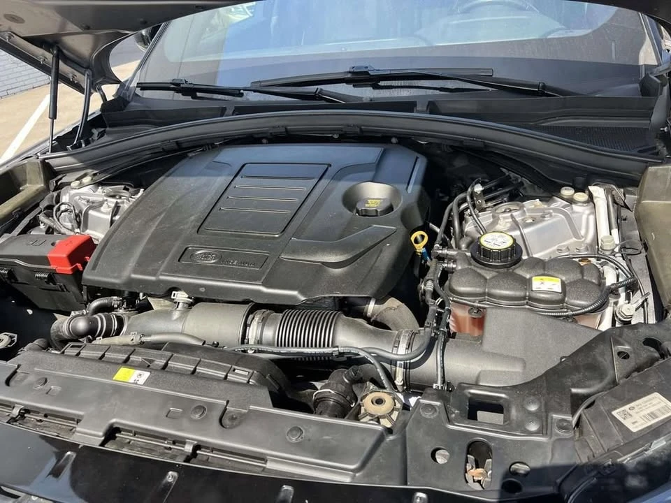 2020 Land Rover Range Rover Velar - Image 12 of 20