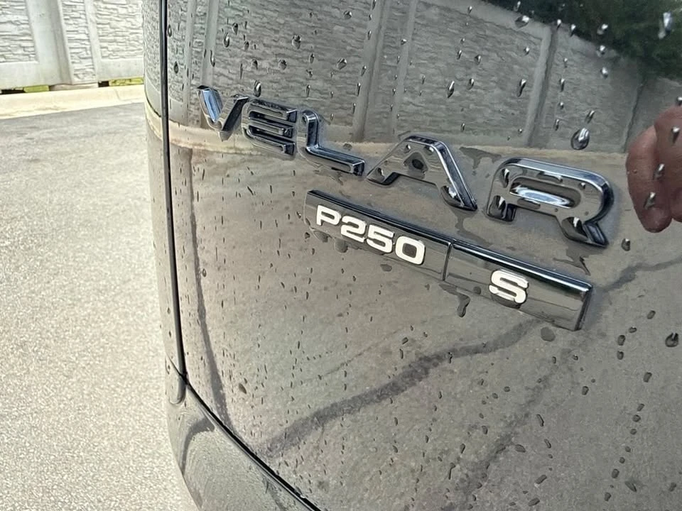 2020 Land Rover Range Rover Velar - Image 5 of 15