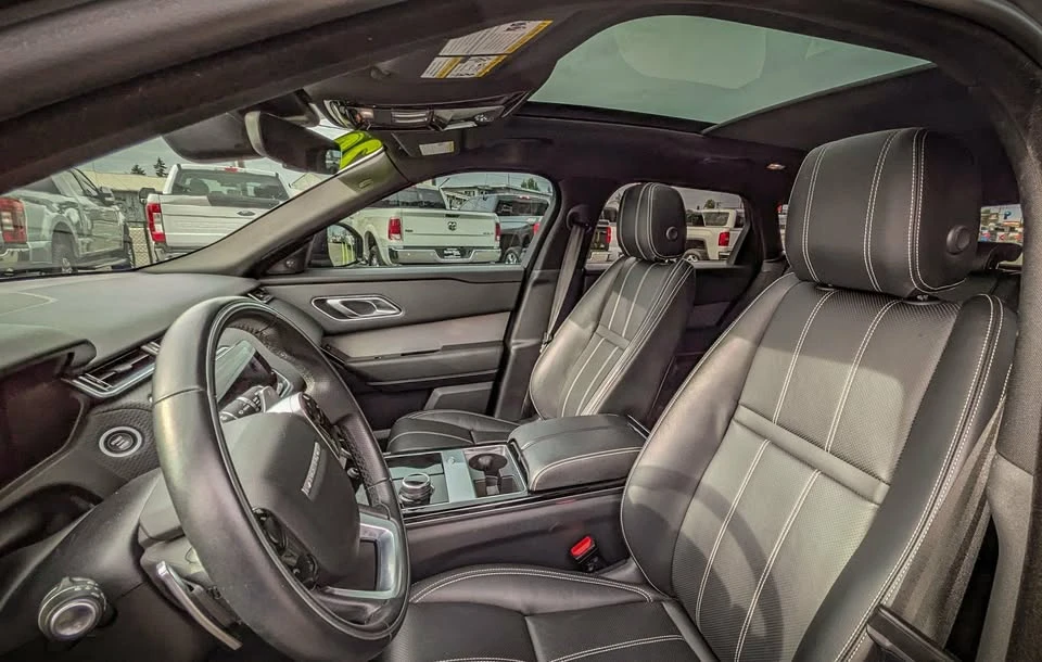 2020 Land Rover Range Rover Velar - Image 12 of 20