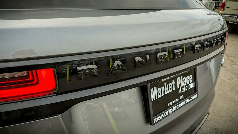 2020 Land Rover Range Rover Velar - Image 9 of 20