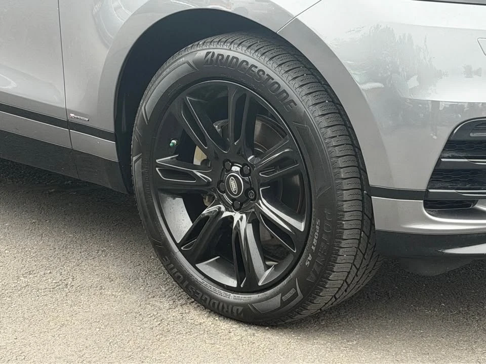 2020 Land Rover Range Rover Velar - Image 10 of 19