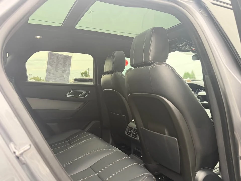 2020 Land Rover Range Rover Velar - Image 14 of 19