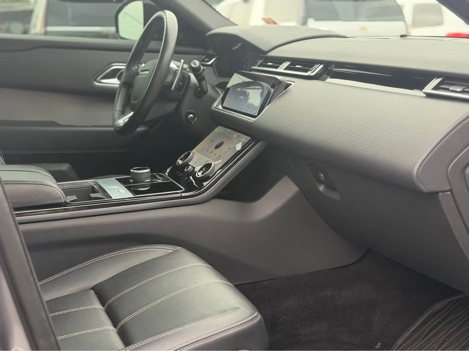 2020 Land Rover Range Rover Velar - Image 11 of 19
