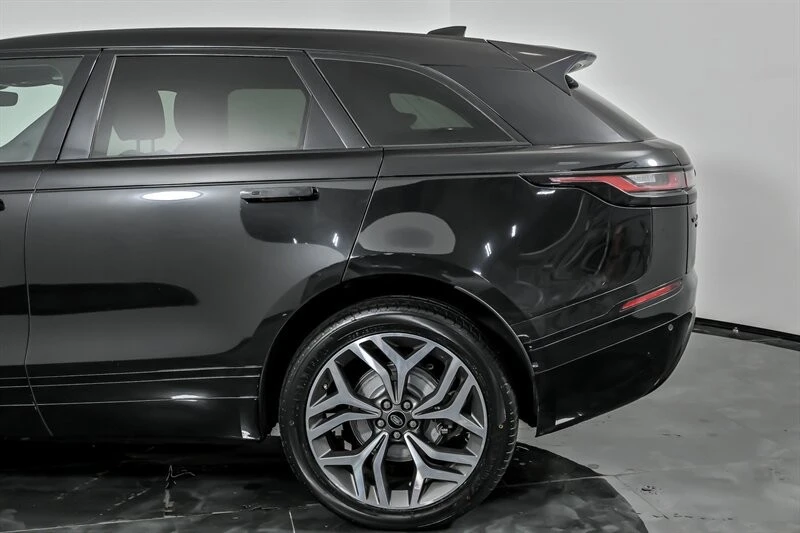 2020 Land Rover Range Rover Velar - Image 8 of 12