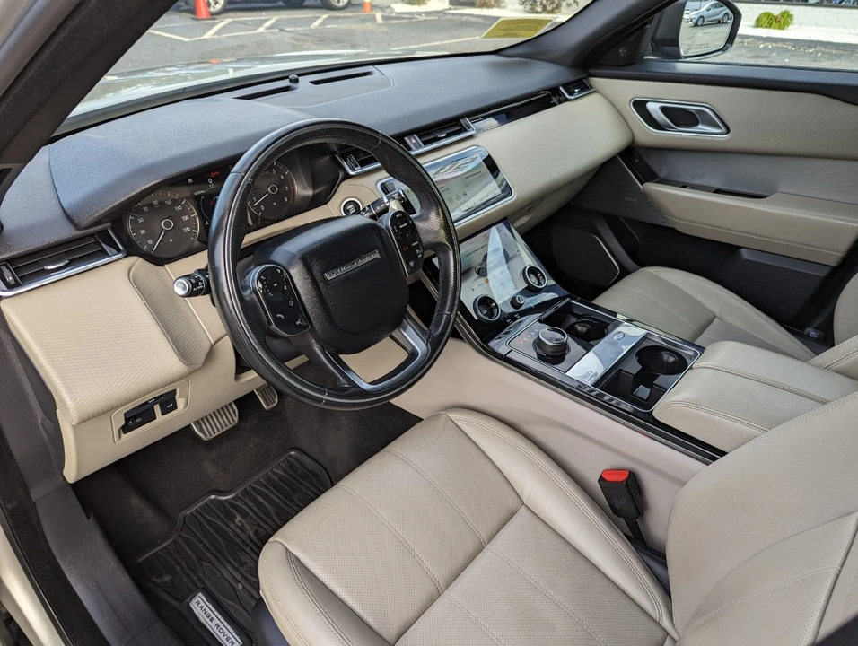 2020 Land Rover Range Rover Velar - Image 13 of 21
