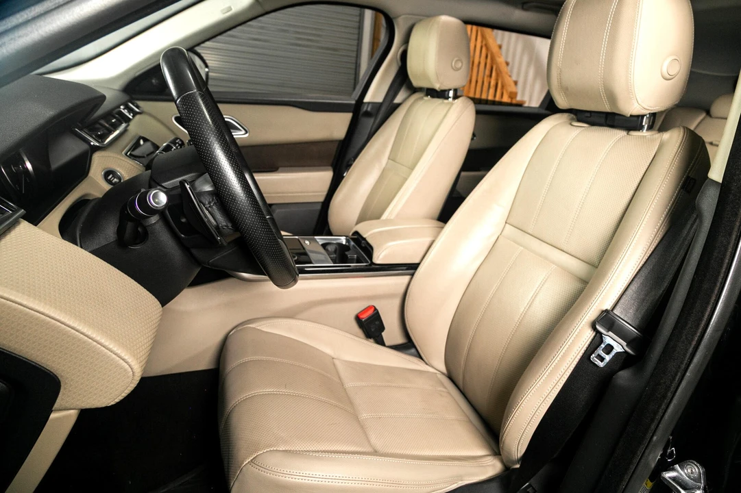 2020 Land Rover Range Rover Velar - Image 4 of 21