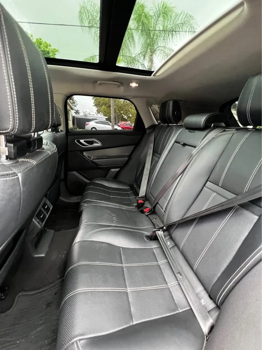 2020 Land Rover Range Rover Velar - Image 7 of 11
