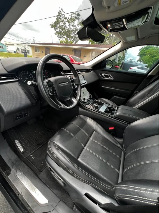 2020 Land Rover Range Rover Velar - Image 10 of 11