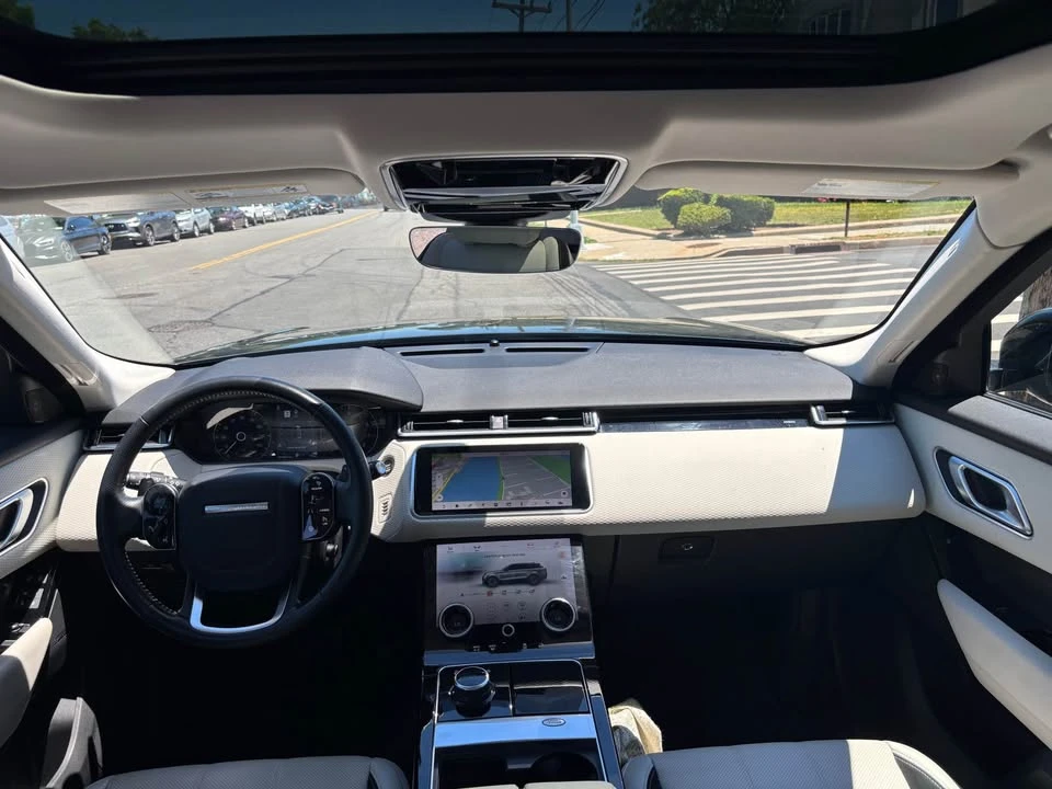 2020 Land Rover Range Rover Velar - Image 15 of 20