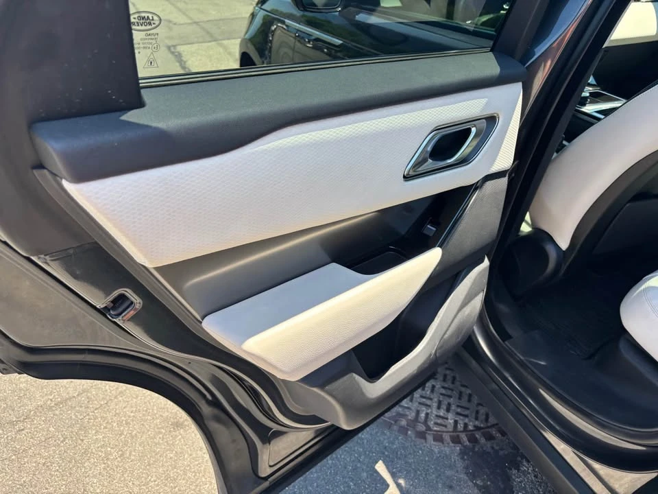 2020 Land Rover Range Rover Velar - Image 10 of 20