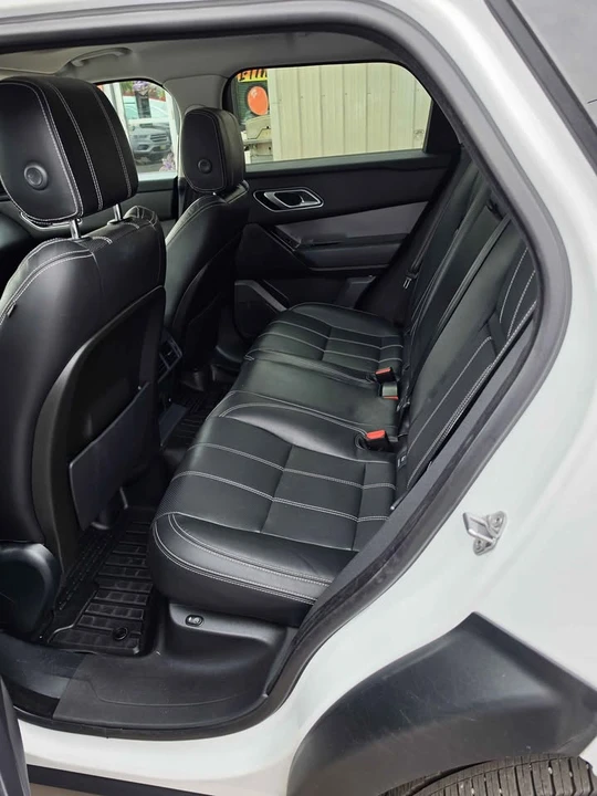 2020 Land Rover Range Rover Velar - Image 8 of 9