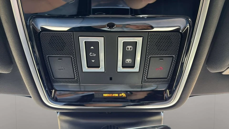2020 Land Rover Range Rover Velar - Image 12 of 19