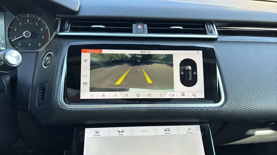 2020 Land Rover Range Rover Velar - Image 18 of 19