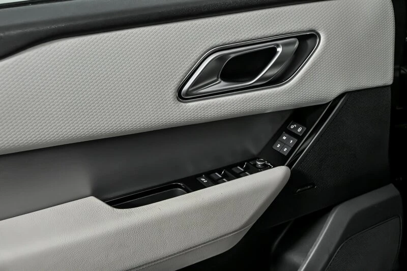 2020 Land Rover Range Rover Velar - Image 14 of 21