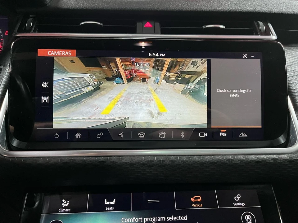 2020 Land Rover Range Rover Velar - Image 20 of 21