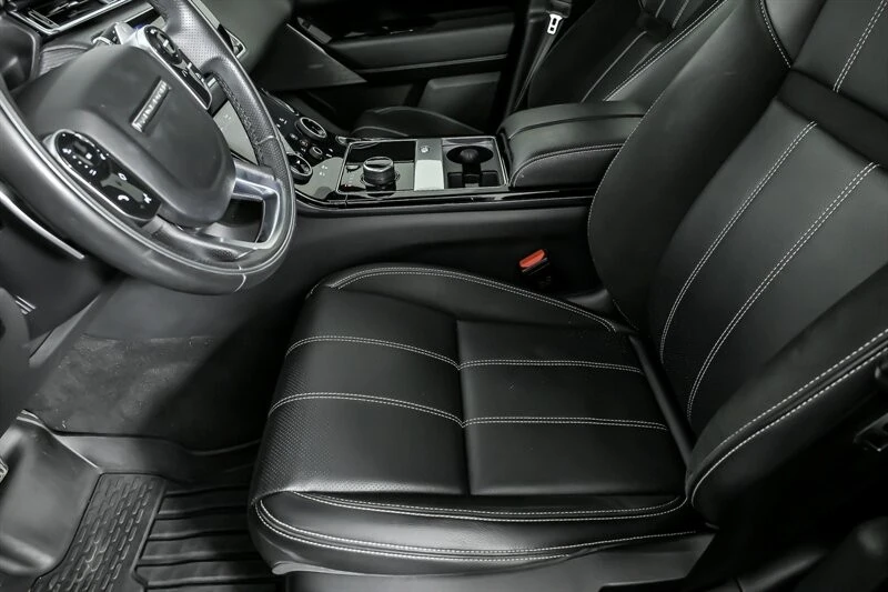 2020 Land Rover Range Rover Velar - Image 19 of 21