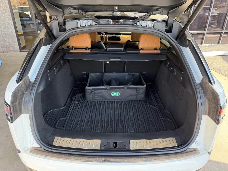 2020 Land Rover Range Rover Velar - Image 14 of 15