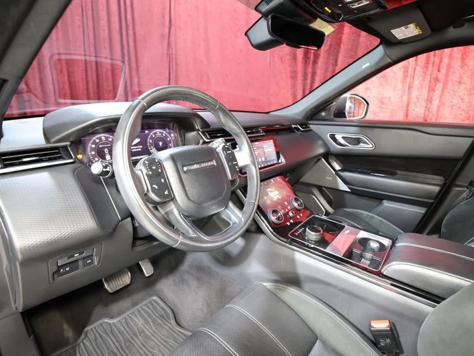 2020 Land Rover Range Rover Velar - Image 10 of 18