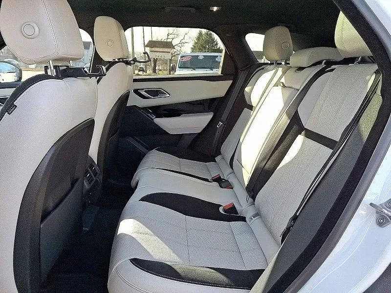 2020 Land Rover Range Rover Velar - Image 11 of 12