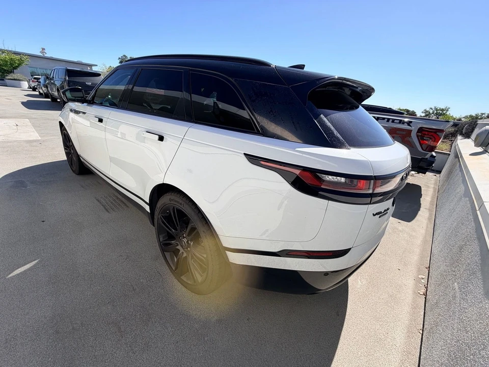 2020 Land Rover Range Rover Velar - Image 4 of 6